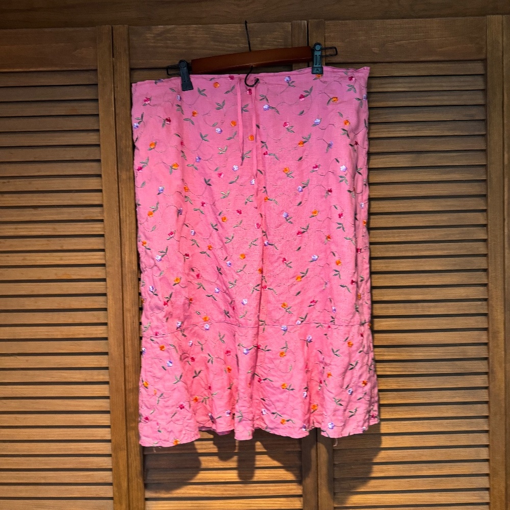 Boden Embroidered  Pink Skirt